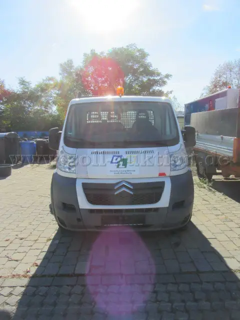 1 camión Citroen Jumper/caja abierta