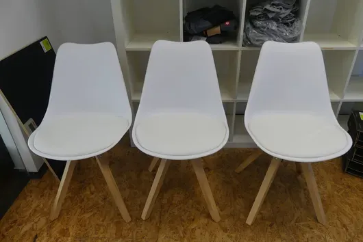 3 besøksstoler