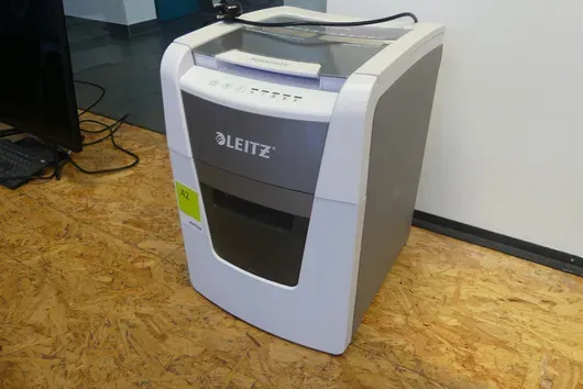 Distruggidocumenti Leitz IQ Autofeed Small Office 100 P4
