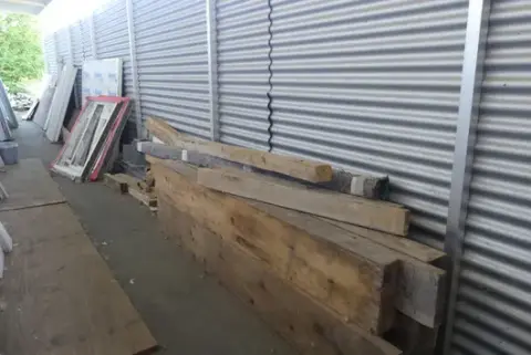 Lot de materiale de construcții