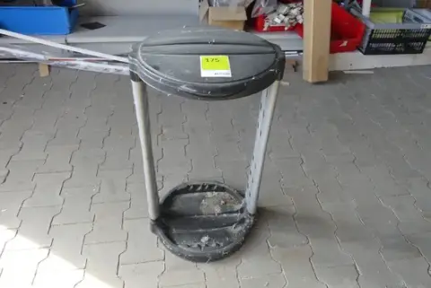 Suport pentru saci de gunoi