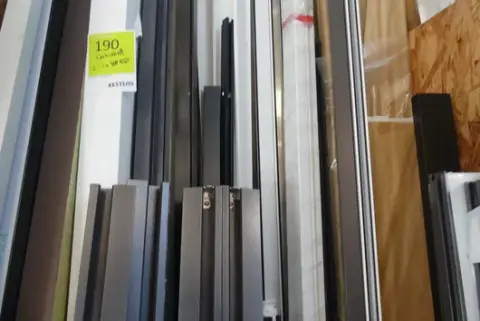 Conținutul compartimentului (material)