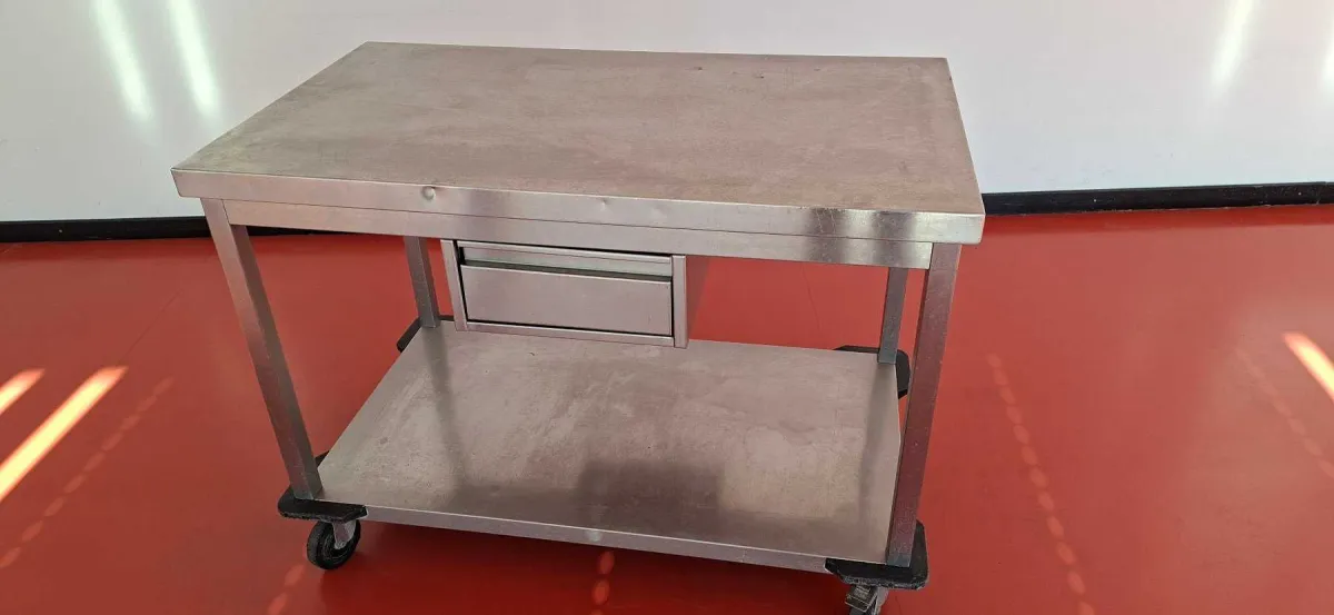 1 ट्रांसपोर्ट वैगन Stauss Deutschland GmbH & Co. KG से