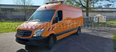 1 furgón Mercedes Sprinter 513 CDI