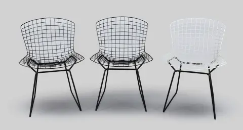 Harry Bertoia za Knoll, tri stolice „Bertoia Side Chair 420“, crna (2) odnosno bijela praškasta prevlaka, v = 75 cm, bez podloge,…