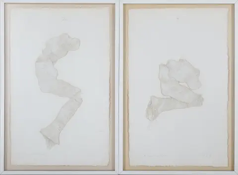 Jürgen Brodwolf, l.u.sig. i r.u.dat. 1983, Dübendorf 1932 – djeluje u Kandernu, „Kauernde Figuren”, dva platnena kolaža/verger papir