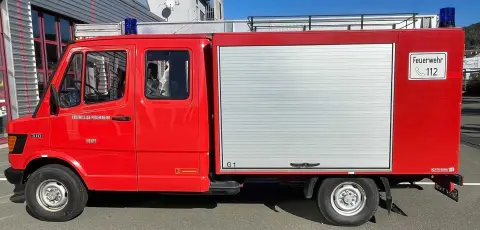1 Mercedes-Benz KLF 310
