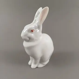 Sittende hare - Herend, Ungarn, 20. årh., porselen.