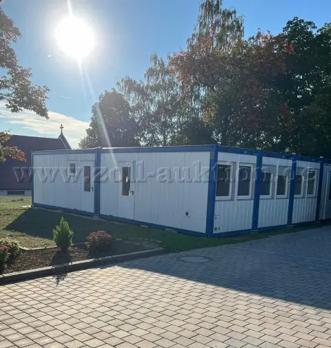 1 complex de containere cu zonă sanitară