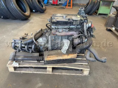 1 motor és sebességváltó Mercedes Benz Sprinter Daimler Chrysler 208 CDI