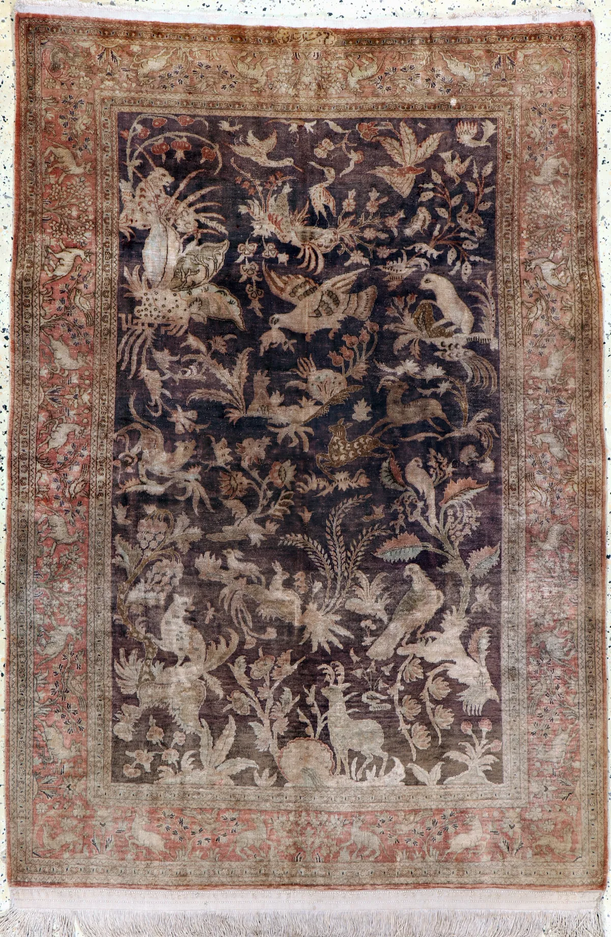 Ghom 真丝签名地毯，波斯，20世纪中叶，纯天然真丝，约155 x 105厘米，