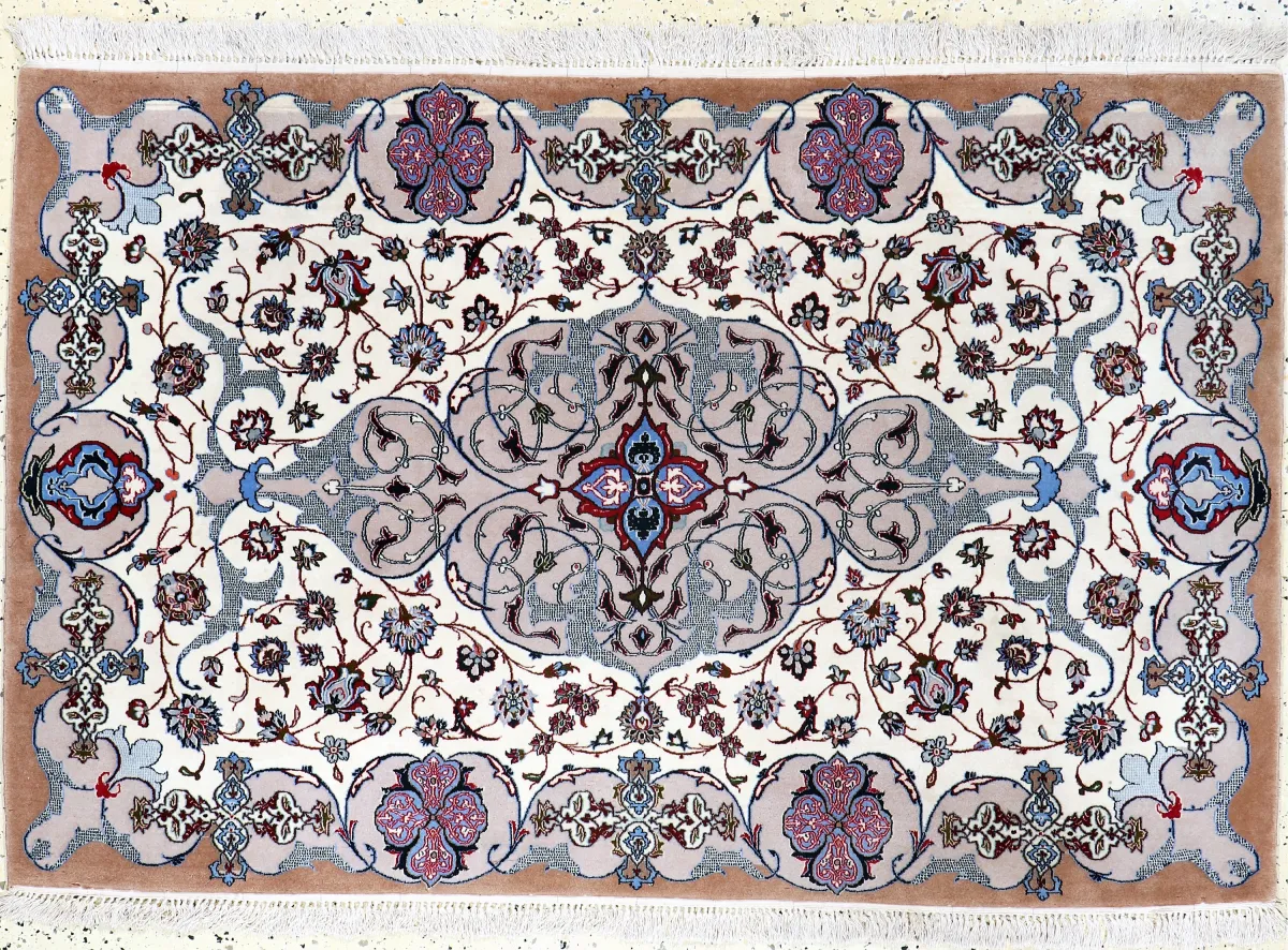 Esfahan 精细古董，波斯，20世纪中期，软木羊毛配丝绸，约162 x 108厘米，约