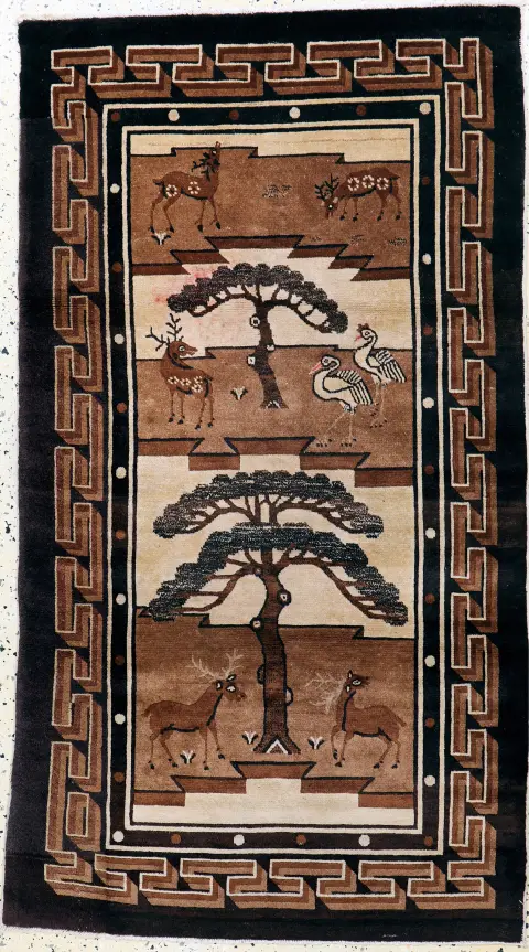 Antika Pao Tow, Çin, yaklaşık 1900, pamuk üzerine yün, yak. 168 x 93 cm, EHZ: 2 (hafif