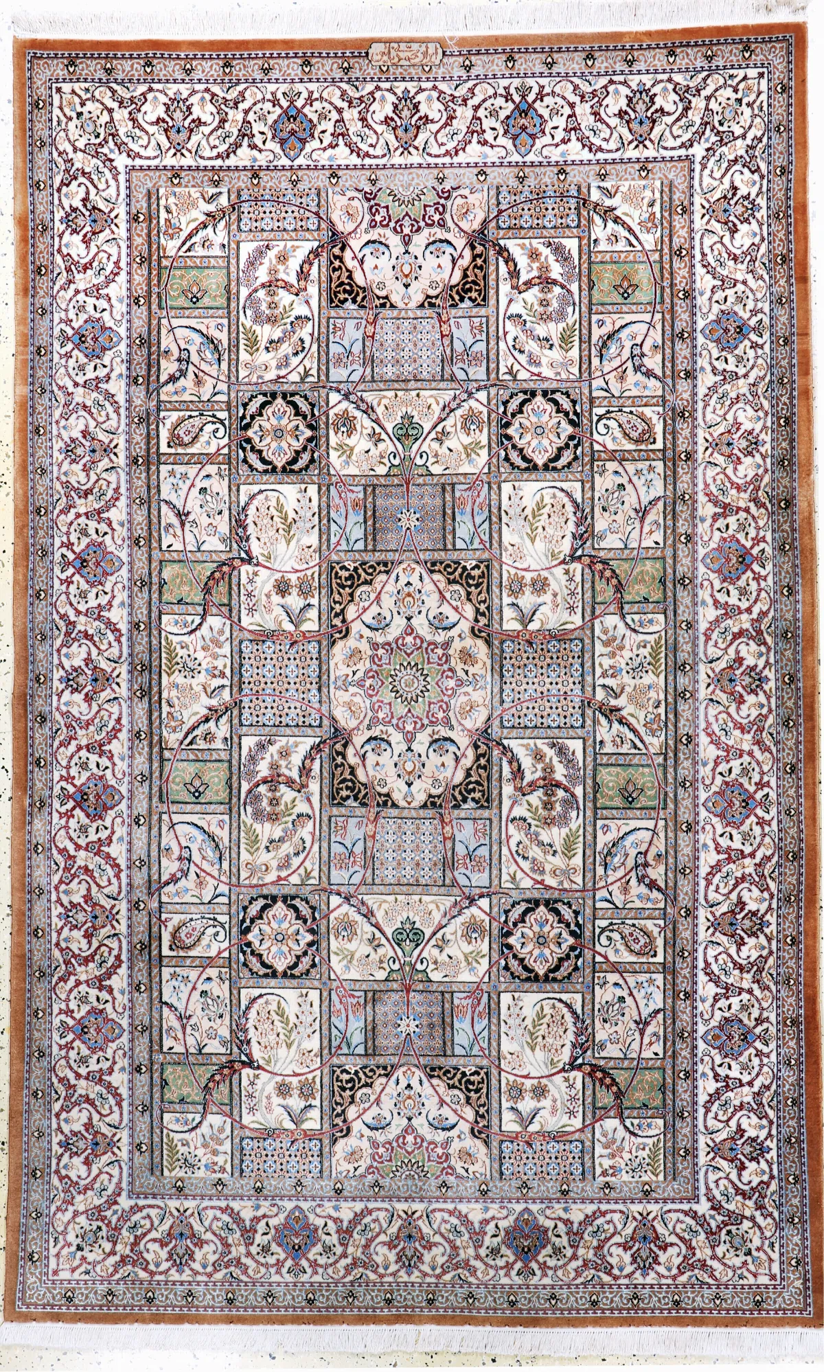 纳因 精细（6 La），波斯，20世纪末，软木羊毛配丝绸，约247 x 154厘米，约