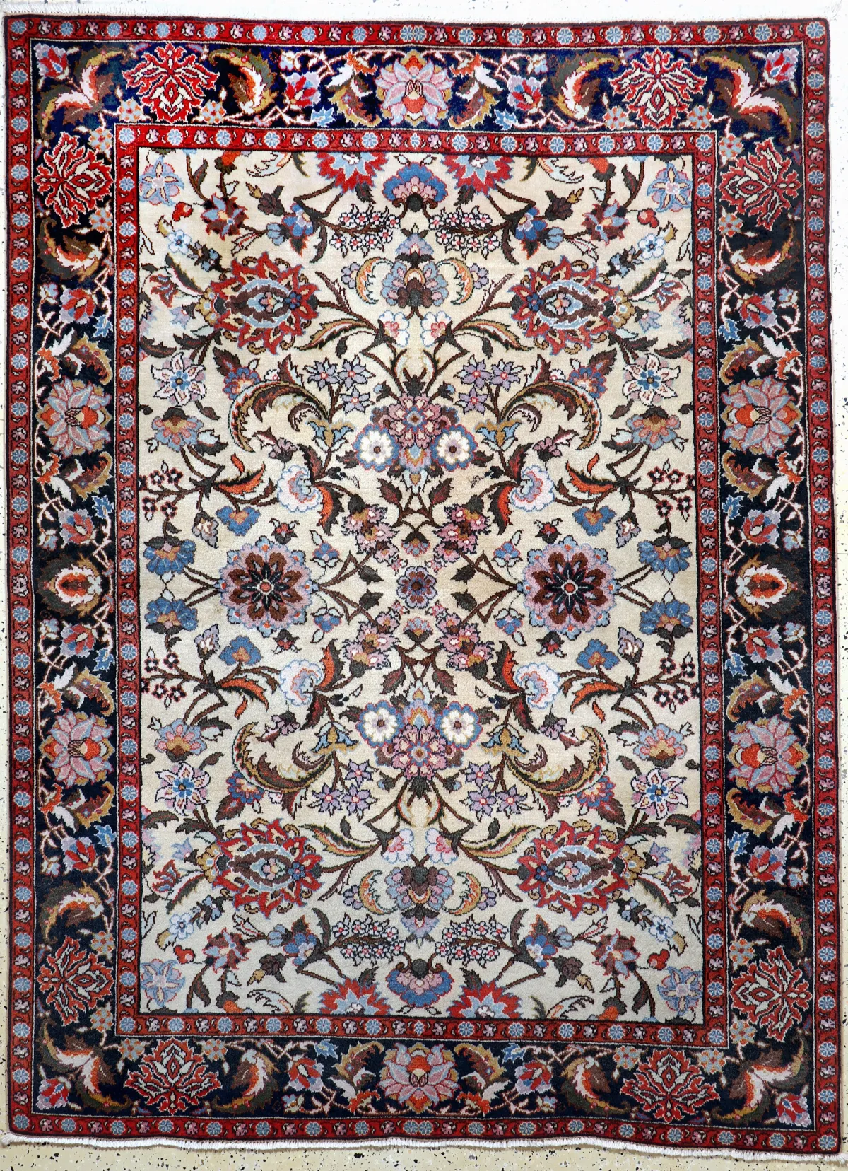 Tabriz, Romania, metà XX sec., lana su cotone, ca. 240 x 174 cm,