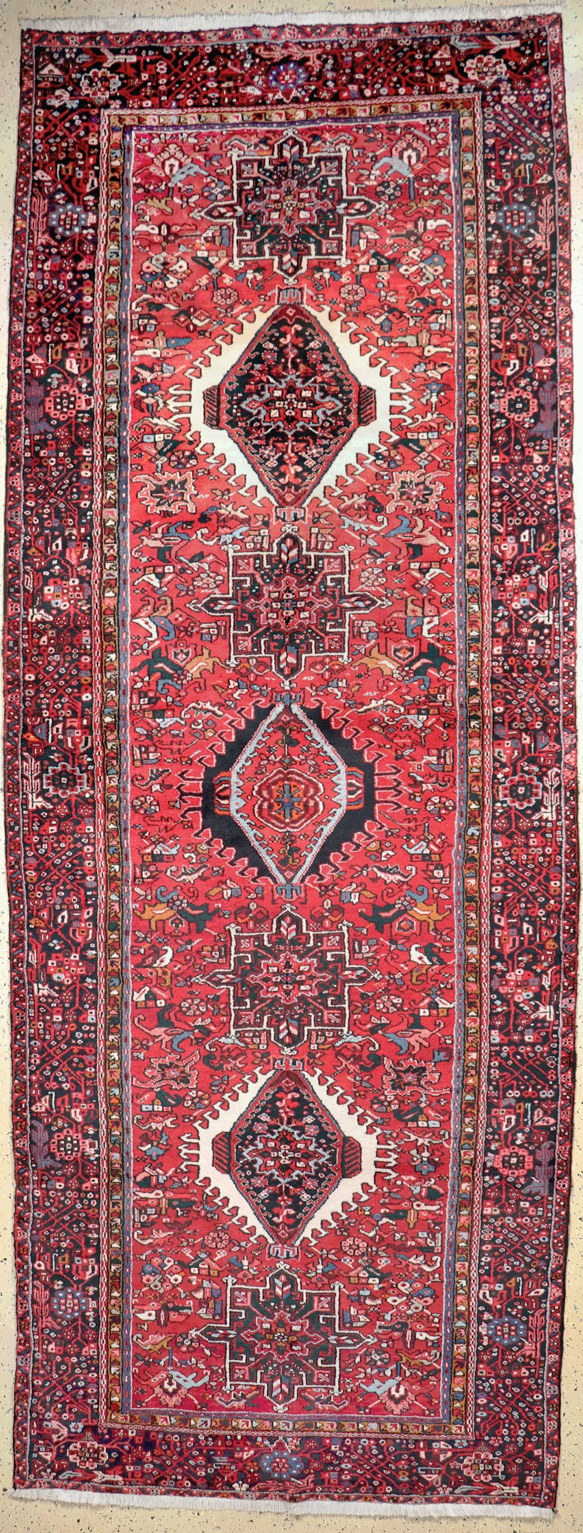 Garadjeh 古董地毯,波斯,20世纪中叶,羊毛配棉底,约 413 x 154 厘米,EHZ:1-2