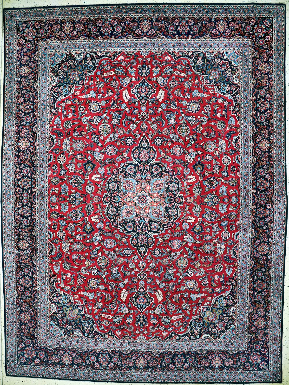 Keschan Kork 古董地毯,波斯,20世纪初,软木羊毛配棉底,约 369 x 272 厘米