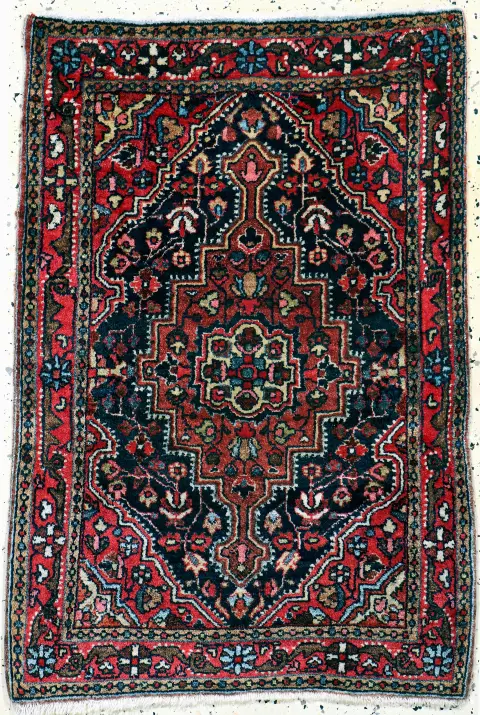 Djosan eski, İran, 20. yy başı, pamuk üzerine yün, yak. 90 x 63 cm, EHZ: 2