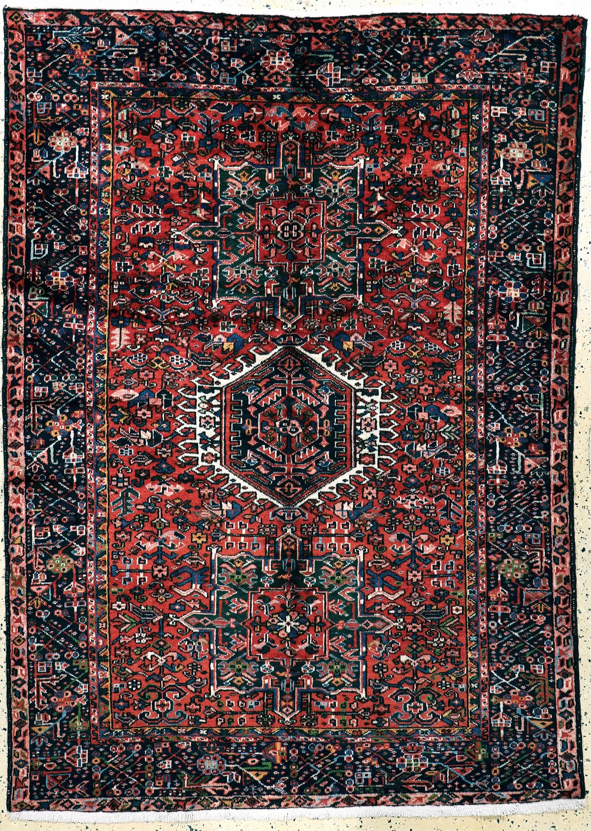 Garadjeh 古董地毯，波斯，20世纪初，羊毛配棉底，约 200 x 144 厘米，已清洗