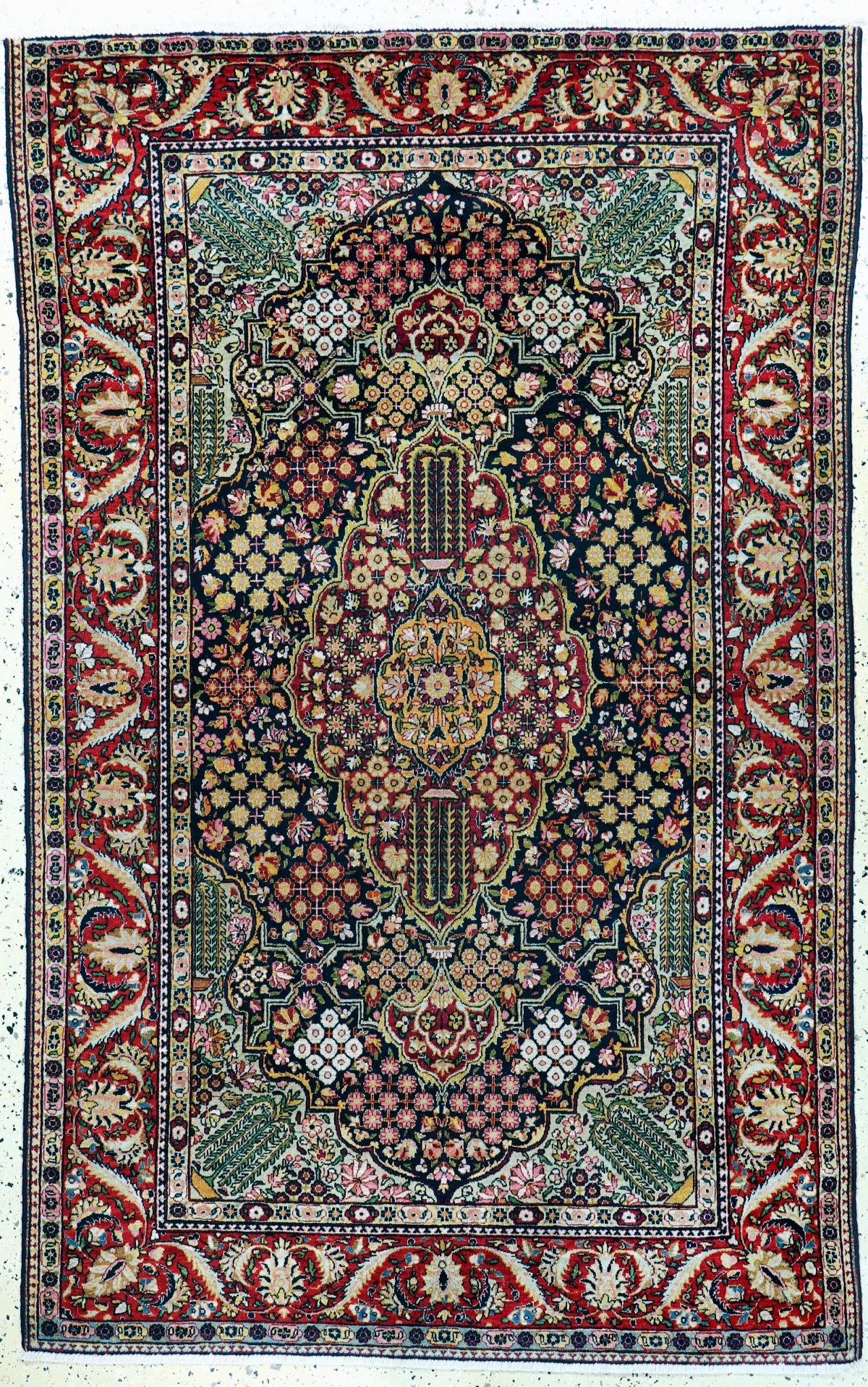 Keschan "Ateschoglou" 古董地毯，波斯，20世纪初，羊毛底棉，约209 x 133
