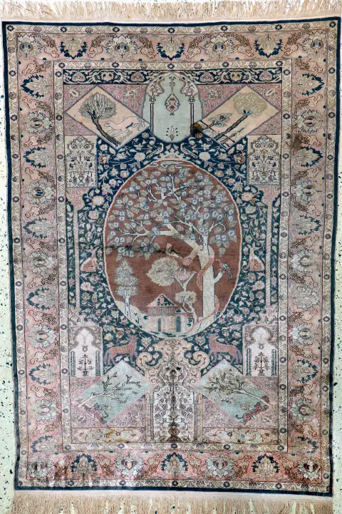 İpek Kayseri, Türkiye, 20. yy sonu, pamuk üzerine ipek, yak. 176 x 126 cm, EHZ: 1-2