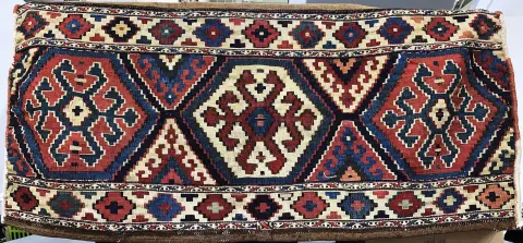 Shahsawan "Mafrasch", Persia, 1900-luvun alku, villaa villan päällä, n. 110 x 50 x 50 cm,