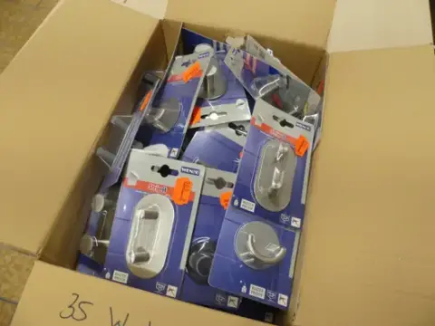 35 x Wenko klæbevægkroge