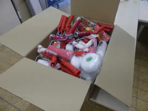 Komplet valjaka za boju i lak