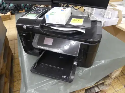 طابعة متعددة الوظائف HP، مع خراطيش حبر
