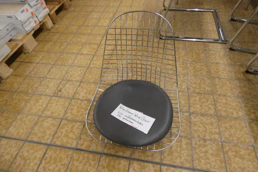 Vitra Eames Wire Chair, asiento atornillable