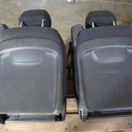 2 autostoelen (Vito)