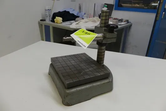 测量支架带测量台