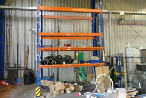 Pallereol, 1 felt, uden indhold