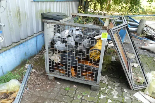 Gitterboks, med indhold