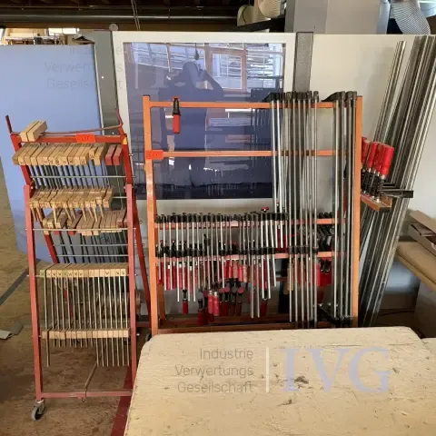 Chariot à serre-joints