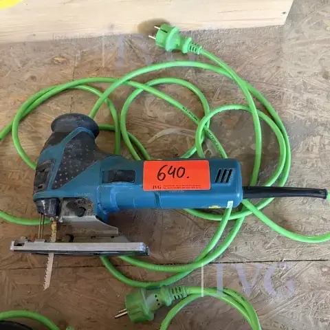 Pendulstiksav MAKITA 4351FCT