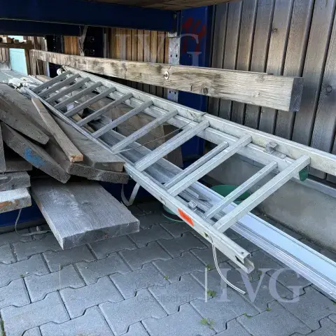 Scară glisantă din aluminiu