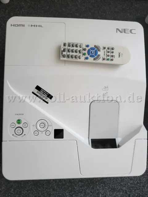 1 NEC MHL UM301W kısa mesafe projeksiyon cihazı, okul kullanımından, uzaktan kumandalı