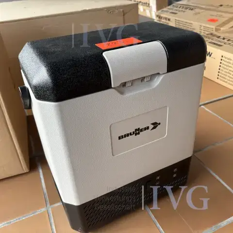 Компресорний холодильник BRUNNER 0826047 N