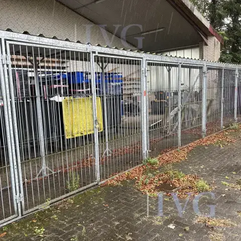 Dépôt de bouteilles de gaz courant