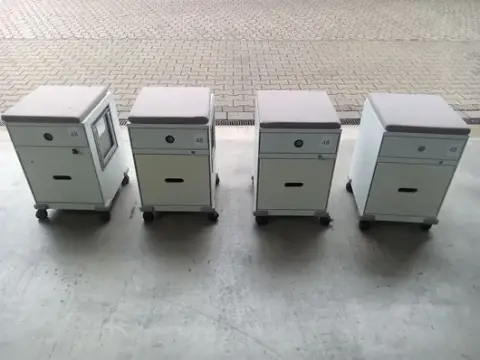 4x contenitori mobili Vitra Pick Up