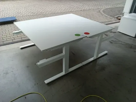 قطعتان مكتب Wini (معيب)