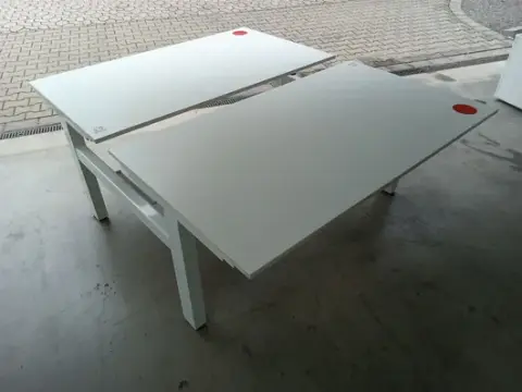 1x Wini íróasztal