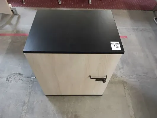 1 ormarić s pretincima Nowystyl Puzlo Cabinet