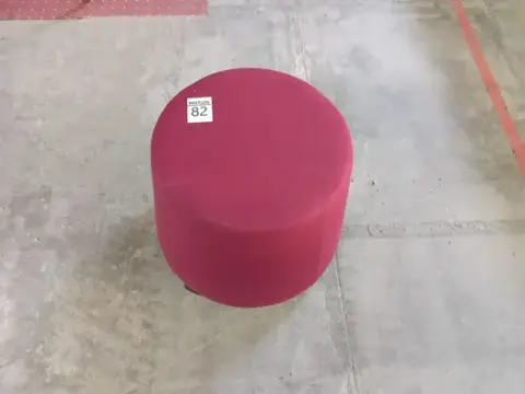 1 db zsámoly Orangebox Sully 01
