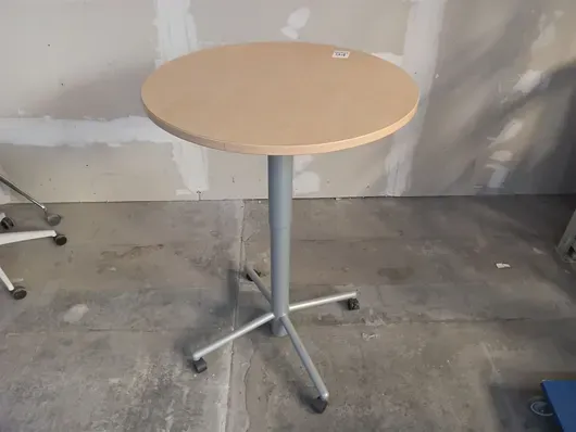 1 tavolo riunioni