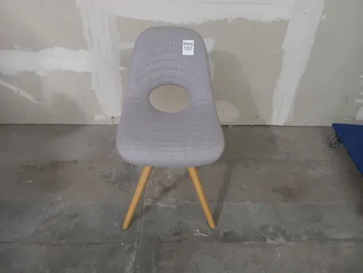 1x vierailutuoli Nowystyl Tauko