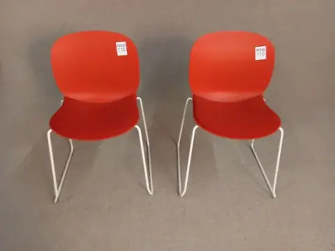 2 db látogatói szék RBM 6060A Noor Sled Base