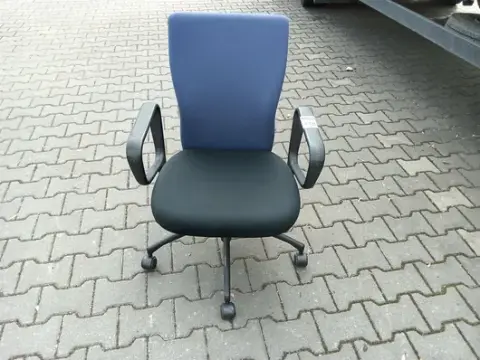 1 db Vitra T-Chair irodaszék
