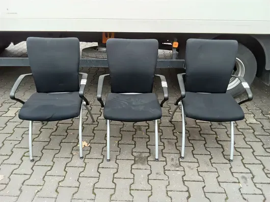 3把Haworth Comforto会议椅
